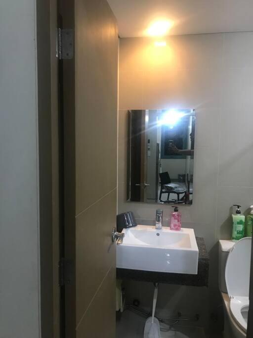 Lovely 2 Bed Room Condo Infront Of Naia Terminal 3 Manila Zewnętrze zdjęcie
