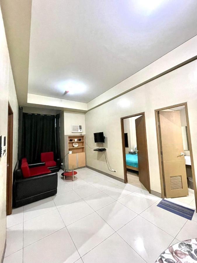 Lovely 2 Bed Room Condo Infront Of Naia Terminal 3 Manila Zewnętrze zdjęcie